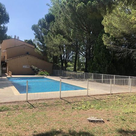 Appartement 238 Village Les Salicornes Арл Екстериор снимка