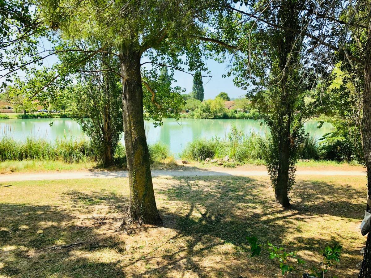 Appartement 238 Village Les Salicornes Арл Екстериор снимка